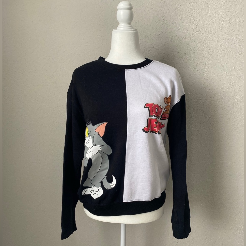 Tom and Jerry sweatshirt